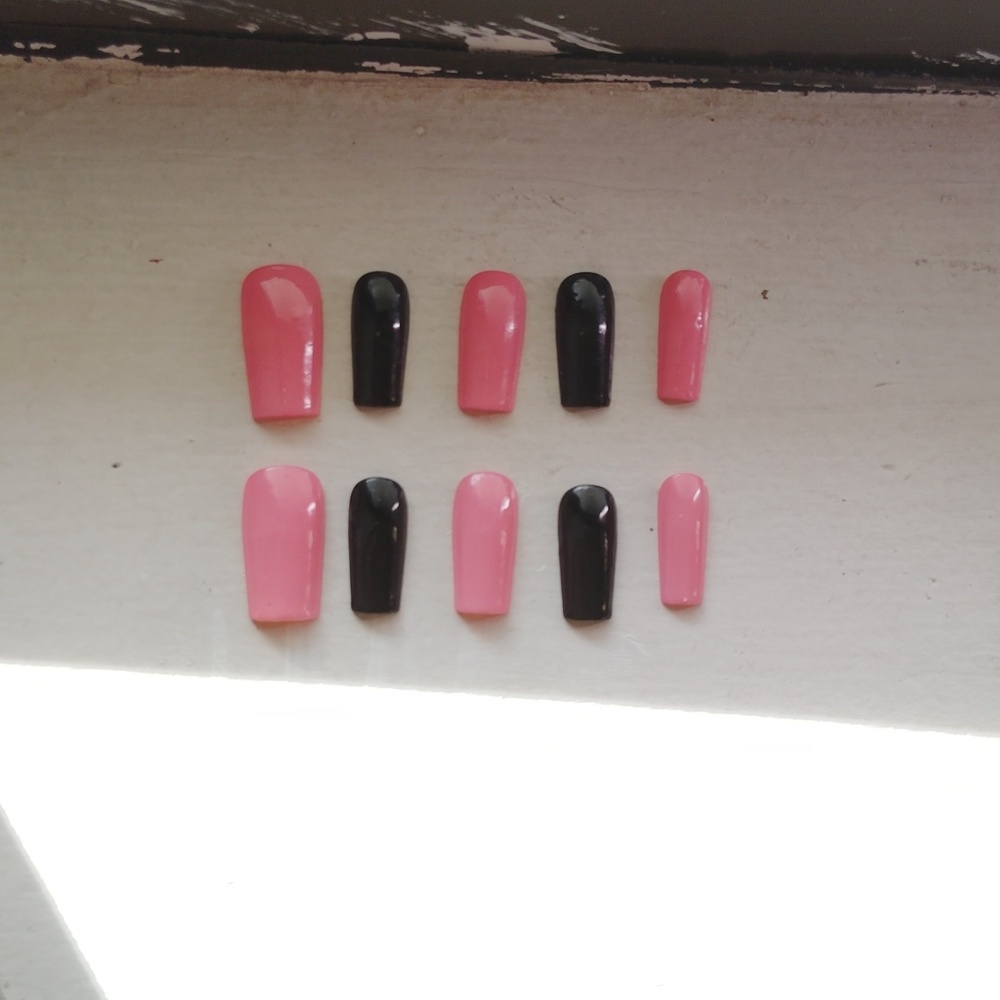Handmade Hot Pink and Black Press-On Nails